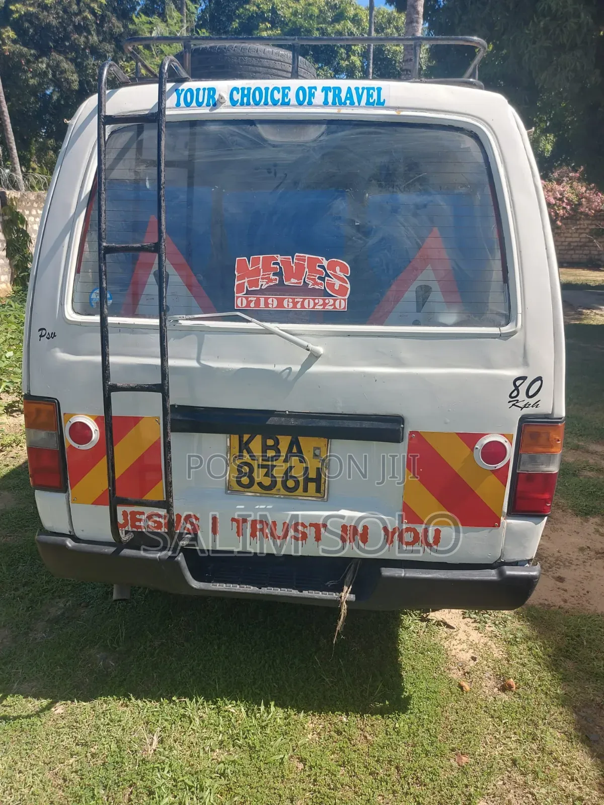 Nissan Caravan (Urvan) 2000 White