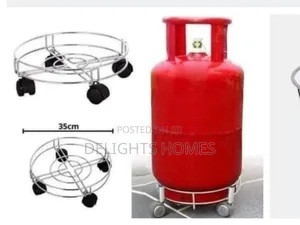 Metallic Gas Cylinder Planter_car
