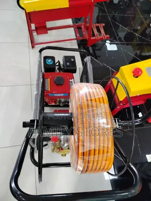 Gasoline Trolley Sprayer Machine With 50m Delivery Hose.