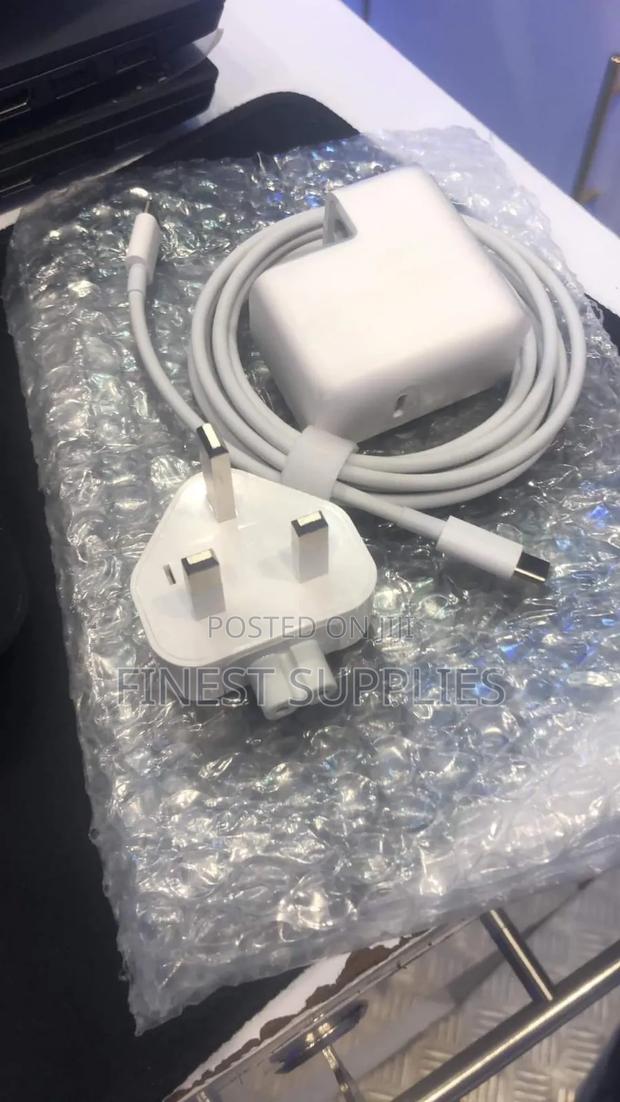 Mac Book Air Type C Charger - main view