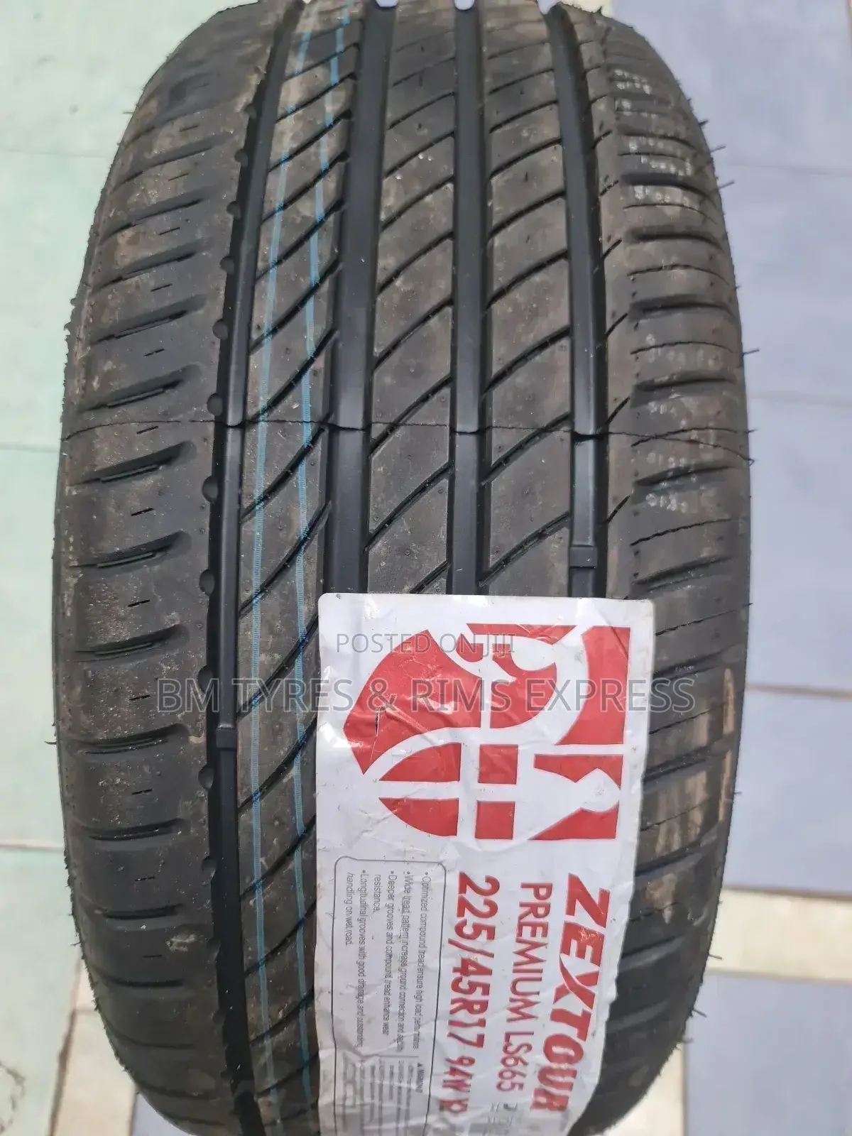 225 /45 R17 Zextour (Highway)
