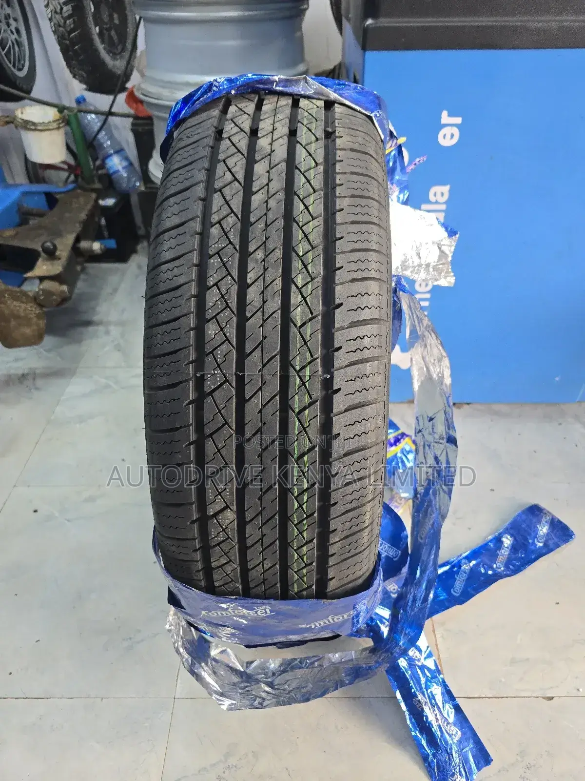235/60r18 Comforser Cf2000