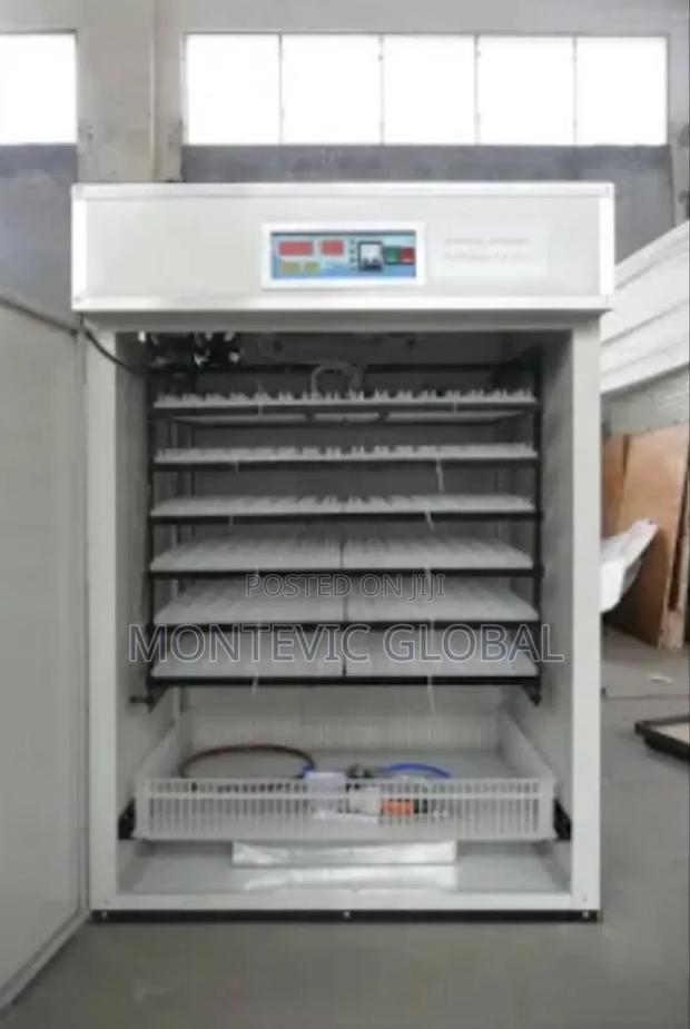 1056eggs Incubator