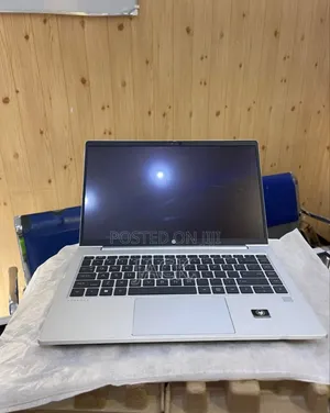 Laptop HP ProBook 445 G9 16GB AMD Ryzen 7 SSD 1T