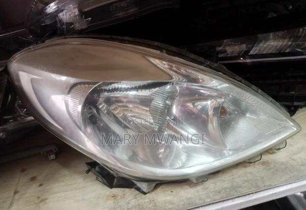 Ex Japan Nissan Latio Headlight Nonxenon