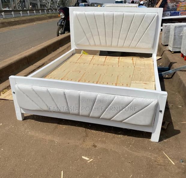 5x6 Modern White Mocket Bed - Pay on Delivery - main view
