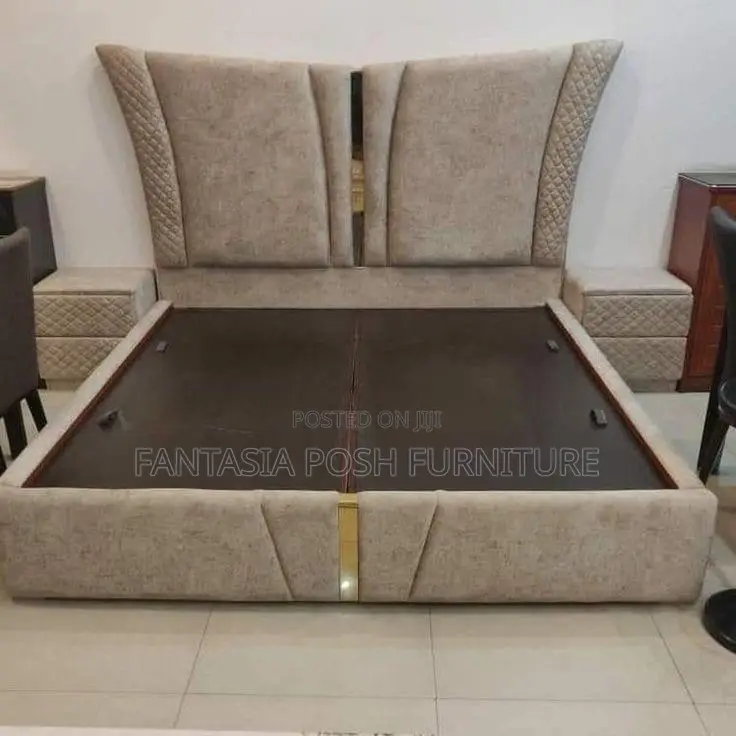 5 by 6 Canopy Chester Bed - Payment on Delivery