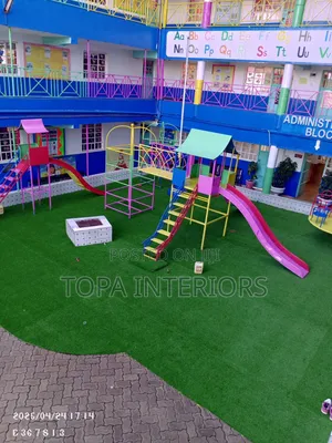 School Kids Playground Kid Friendly Artificial Grass Carpets