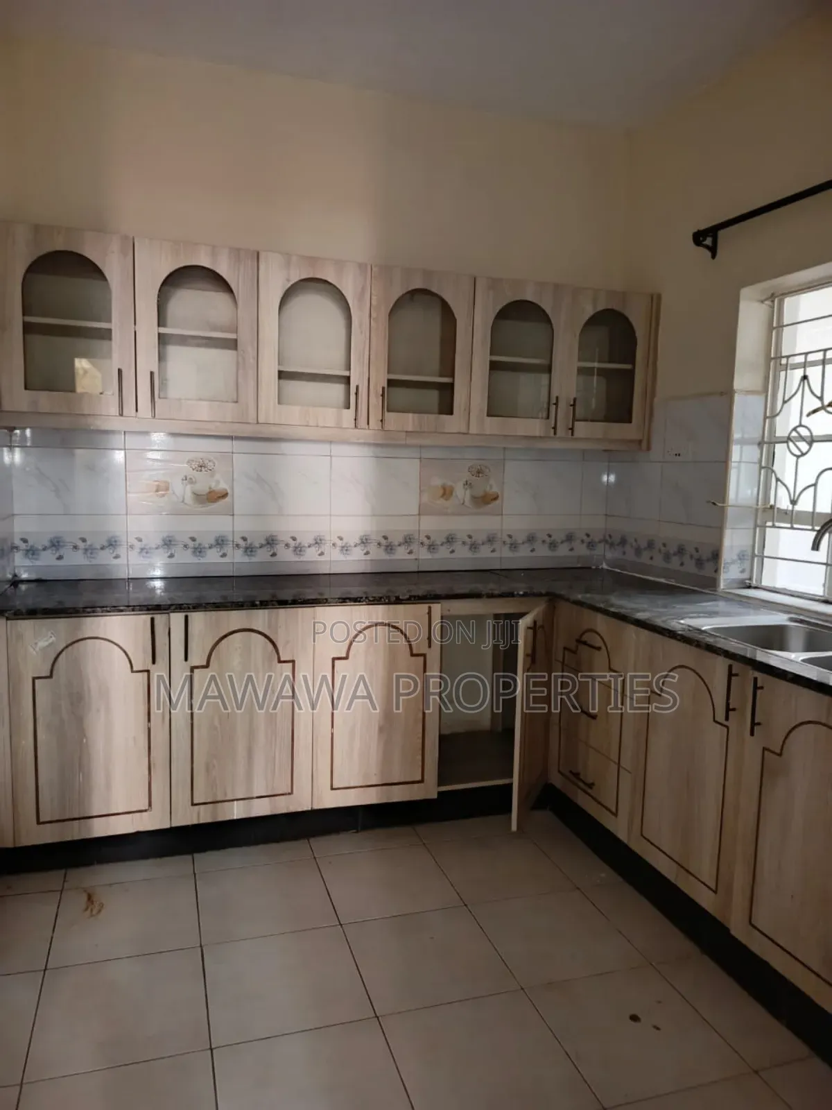 4bdrm Apartment in Nairobi West for rent
