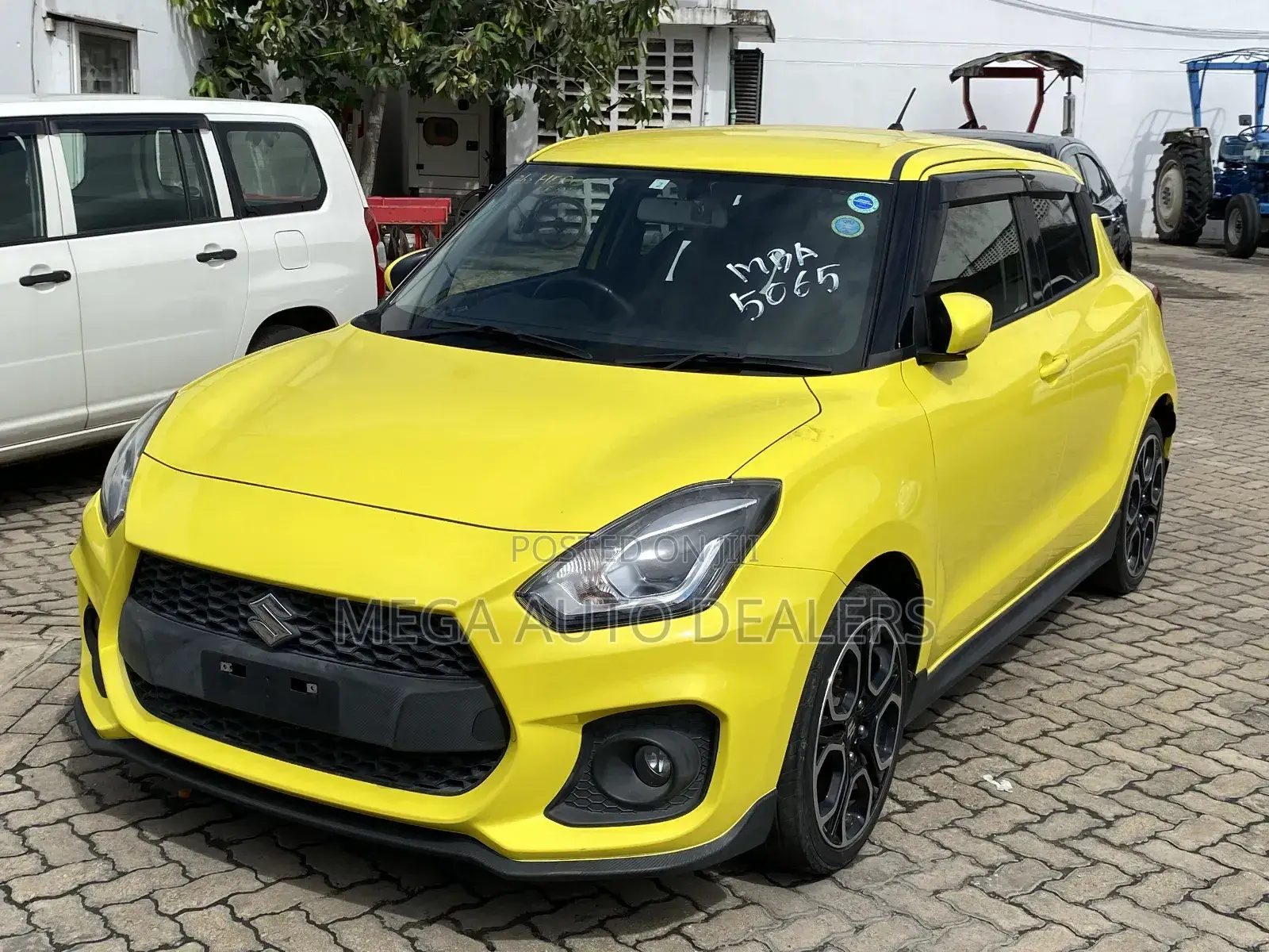 Suzuki Swift 2018 Yellow