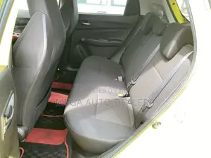 Suzuki Swift 2018 Yellow