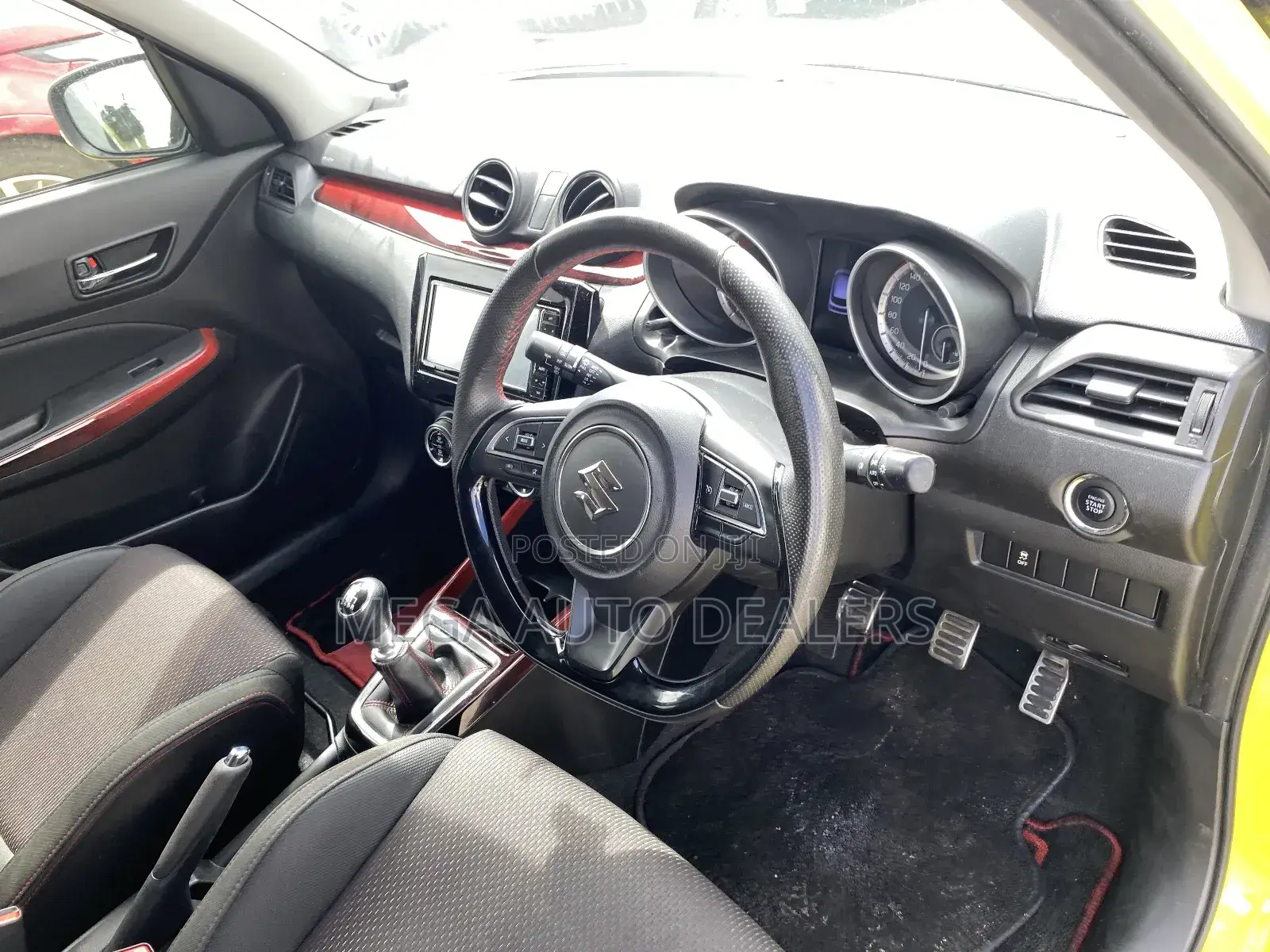 Suzuki Swift 2018 Yellow