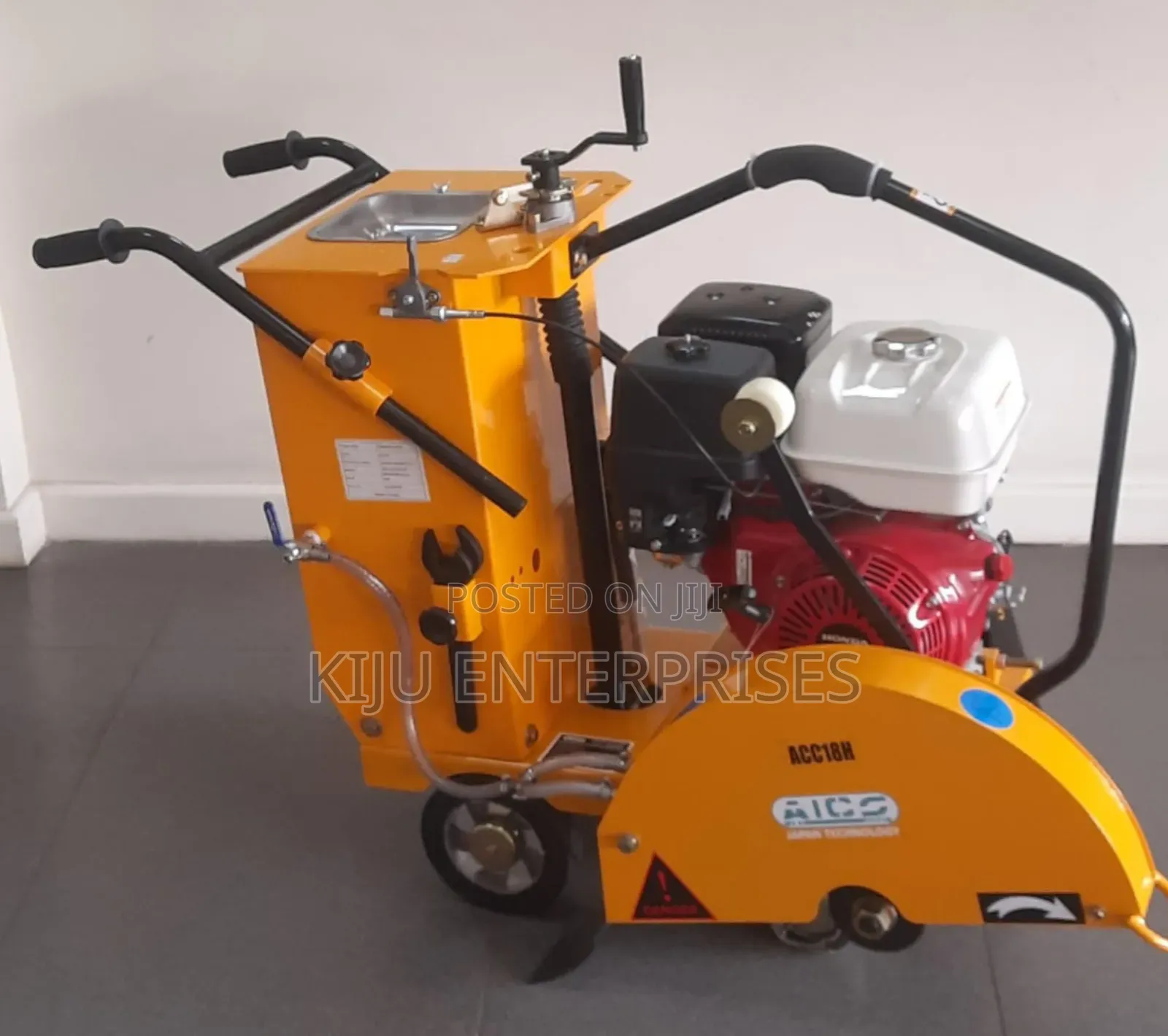 Aico Japan 18_inch Concrete Cutter Honda Gp160 Engine