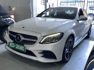 Mercedes-Benz C200 2018 White