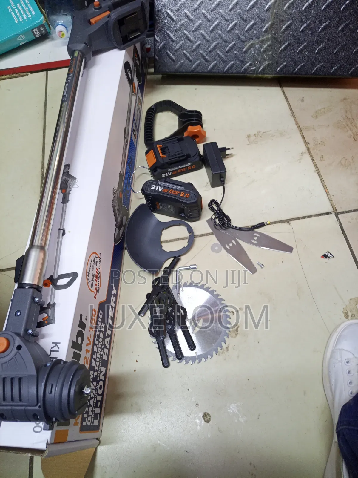 Cordless Brush Cutter With Rechargeable Batteries 21v