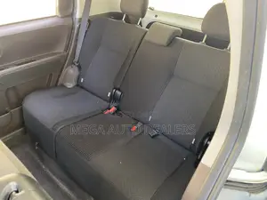 Toyota Spade 2018 White