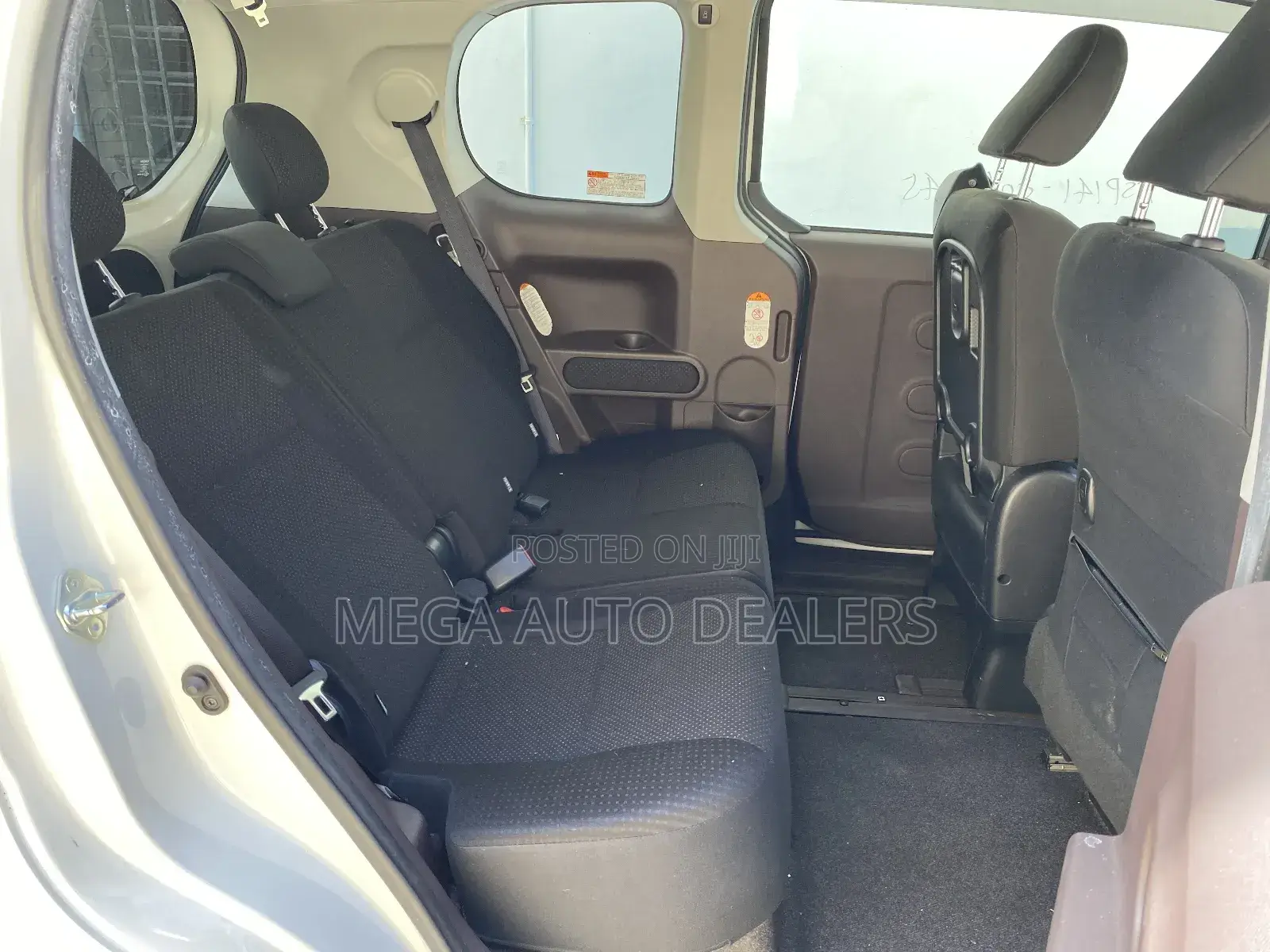 Toyota Spade 2018 White