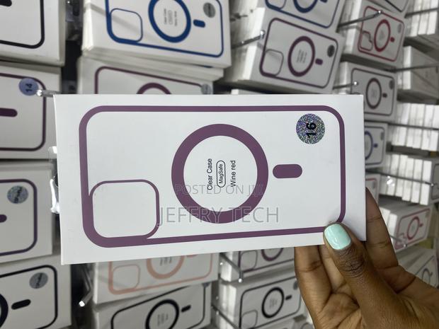 Chuda iPhone 16 Magsafe, Tpu , Transparent Case-Wine Red - main view