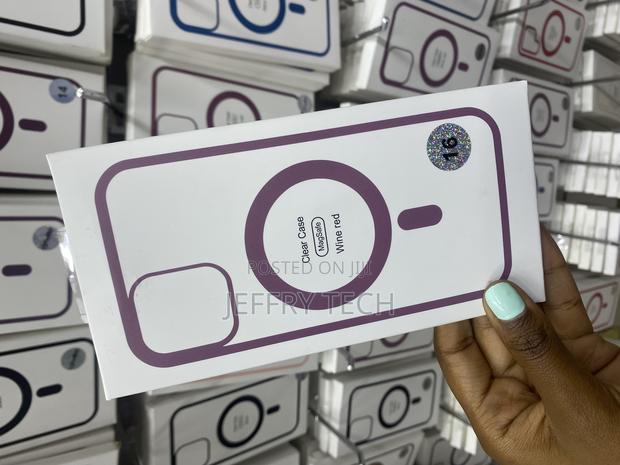 Chuda iPhone 16 Magsafe, Tpu , Transparent Case-Wine Red - thumbnail 3