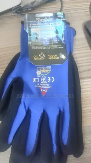 Cut Resistant Safety Boots