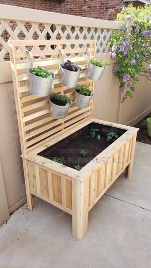 Homemade Pallet Garden - thumbnail 2