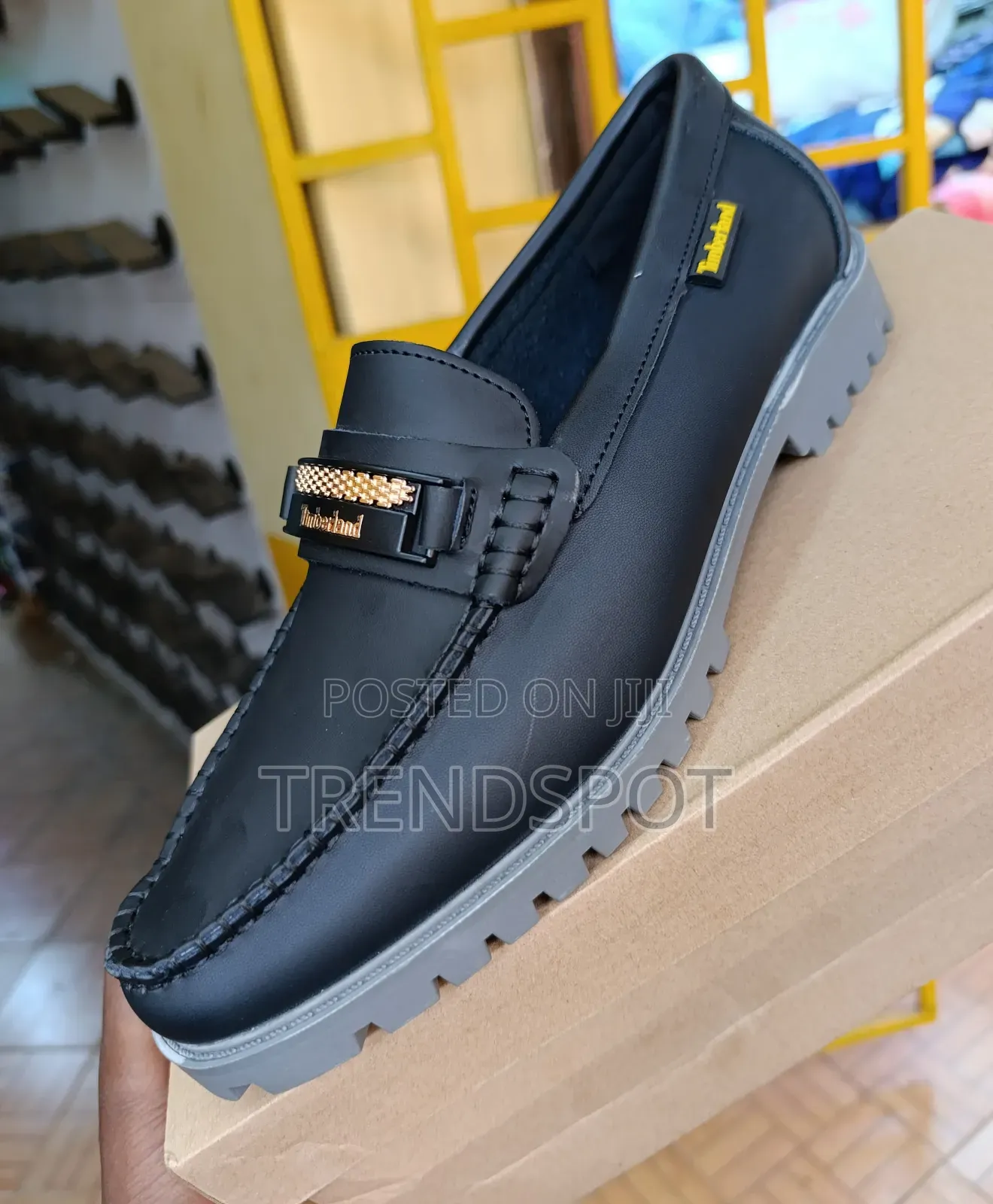 Clarks Lofas
