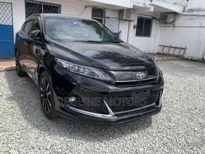 Toyota Harrier 2018 Matt Black