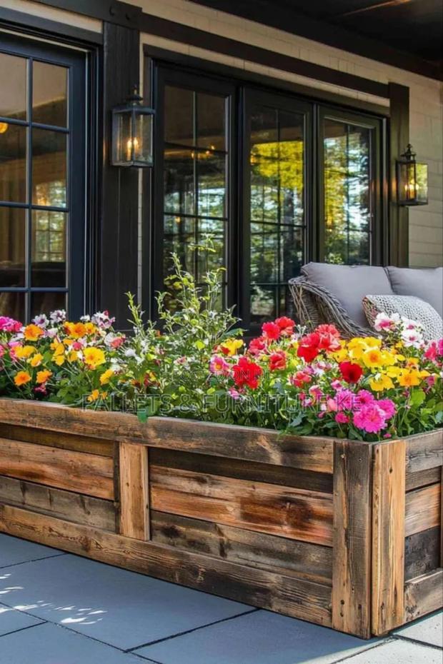 Forma Planter - main view