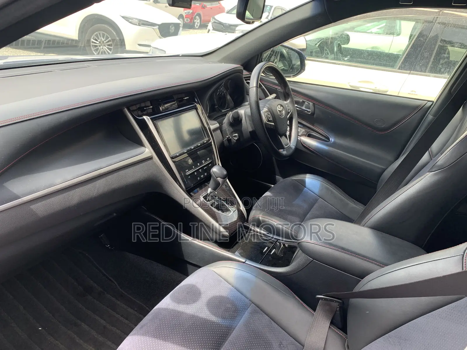 Toyota Harrier 2.0 4WD 2018 Blue