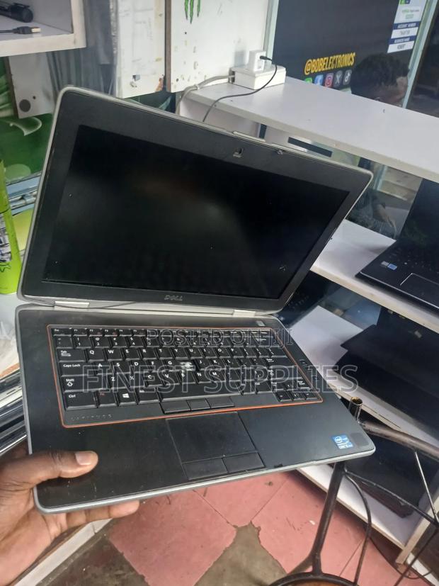 Laptop Dell Latitude 10 4GB Intel Celeron HDD 320GB - main view