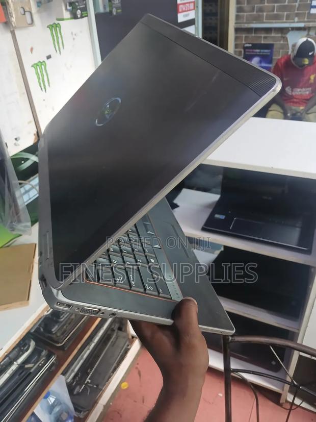 Laptop Dell Latitude 10 4GB Intel Celeron HDD 320GB - thumbnail 2