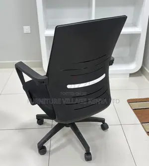 Office Chair: Mesh Office Chair for Finance Officers
