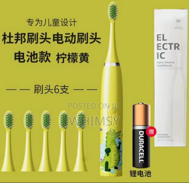 Smart Kids Toothbrush With 7 Replaceable Heads - thumbnail 2