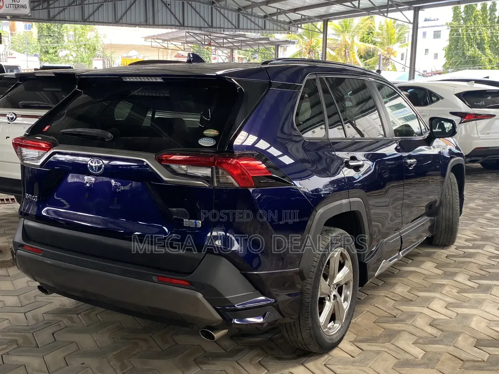 Toyota RAV4 2019 Blue