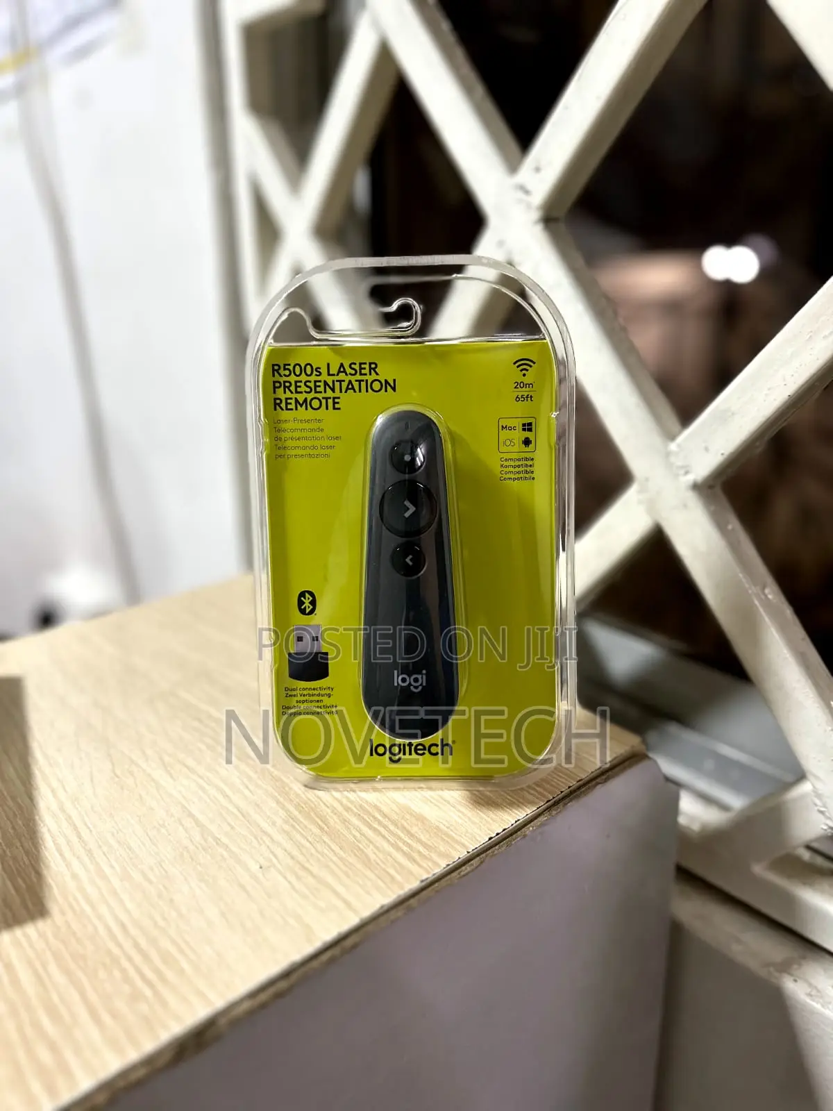 Logitech R500s Laser Presenter Bluetooth and Usb