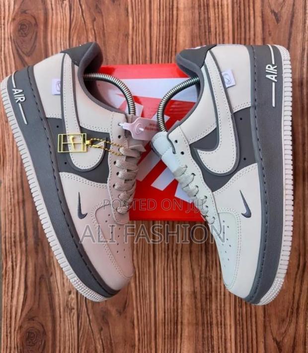 Airfoce 1 Customised - thumbnail 2