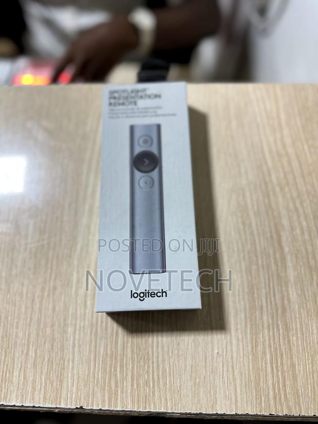 Logitech Spotlight Presentation Advanced Remote Wireless - main view