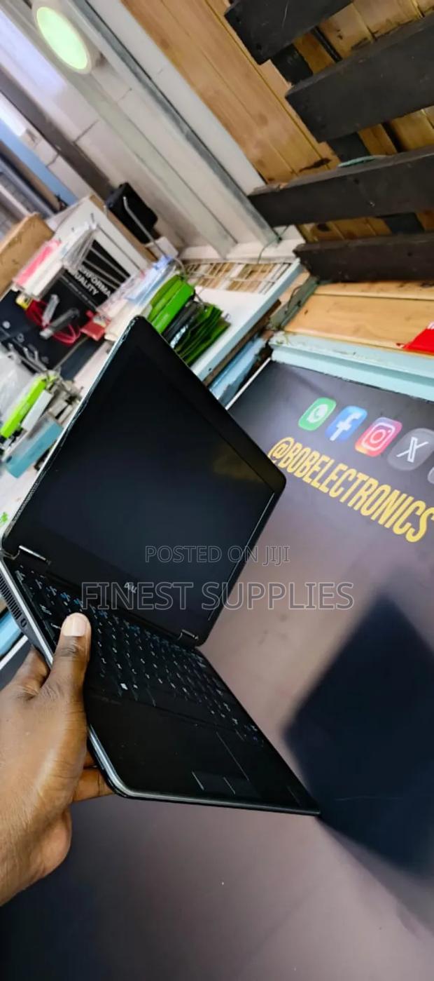 Laptop Dell Latitude 10 4GB Intel Celeron HDD 320GB