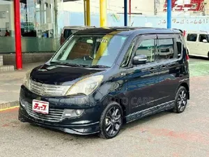 Front Door Suzuki Solio