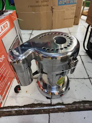 Commercial Juicer Machine