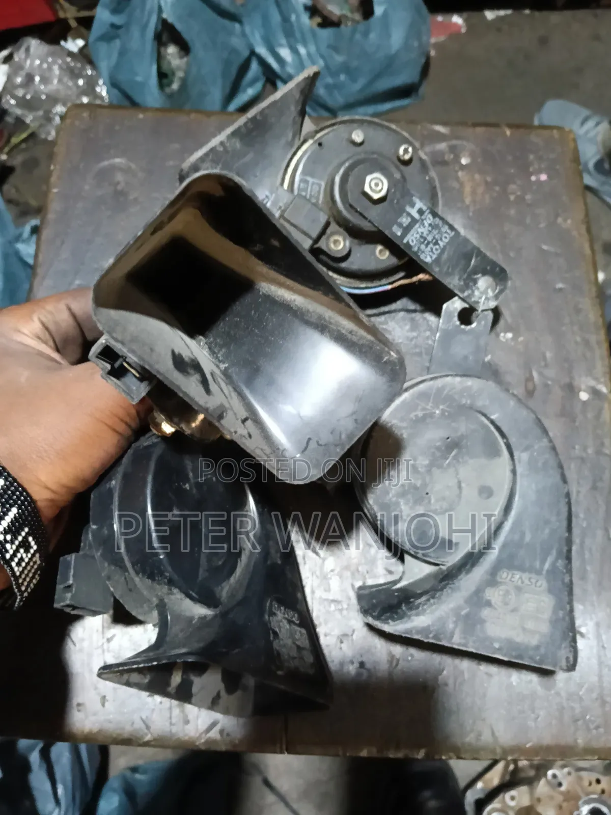 Harrier Original Horns