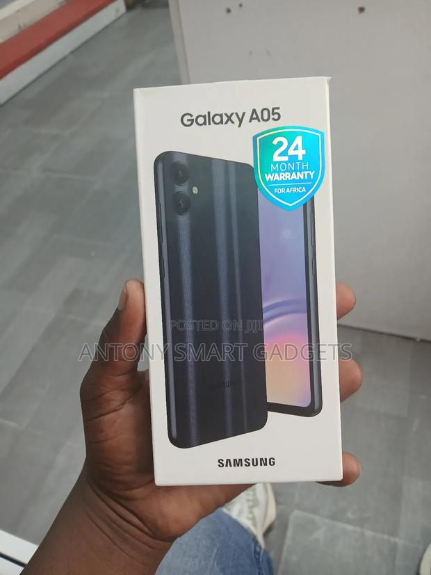 New Samsung Galaxy A05 64 GB Black - thumbnail 3