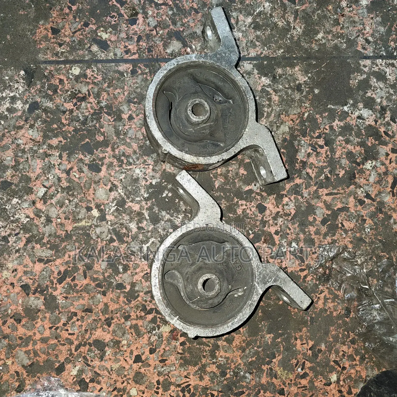 Gearbox Mounting Nissan Sunny B15