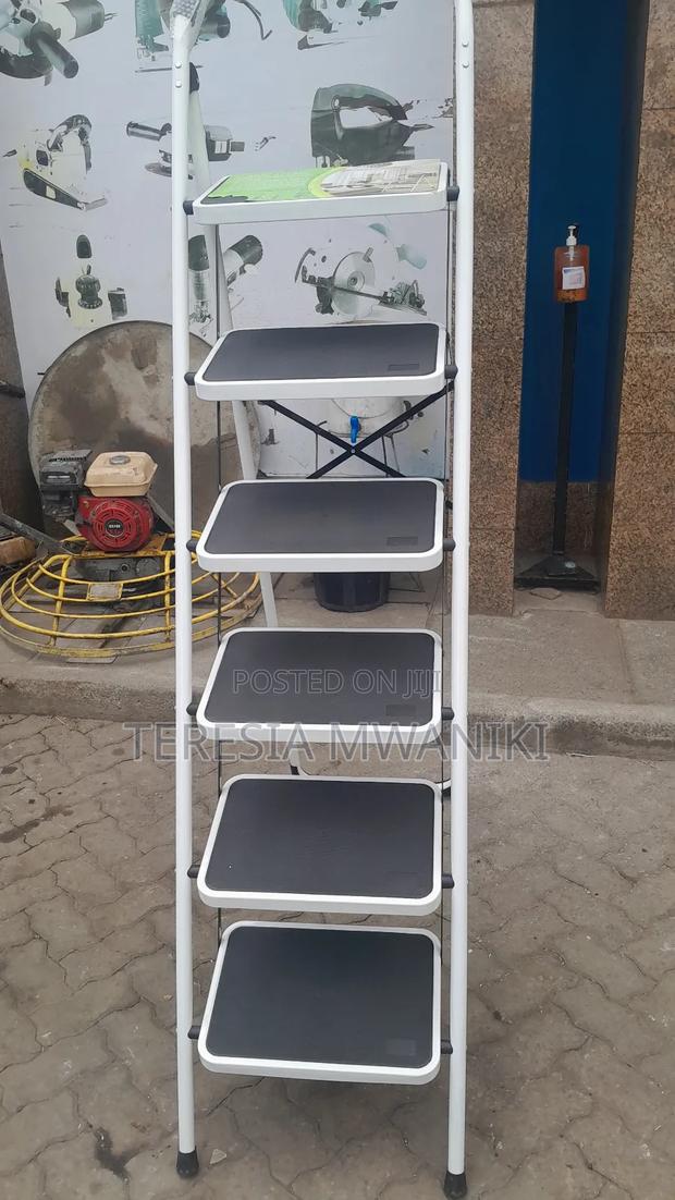 Steel Broad 6 Step  Ladder - main view