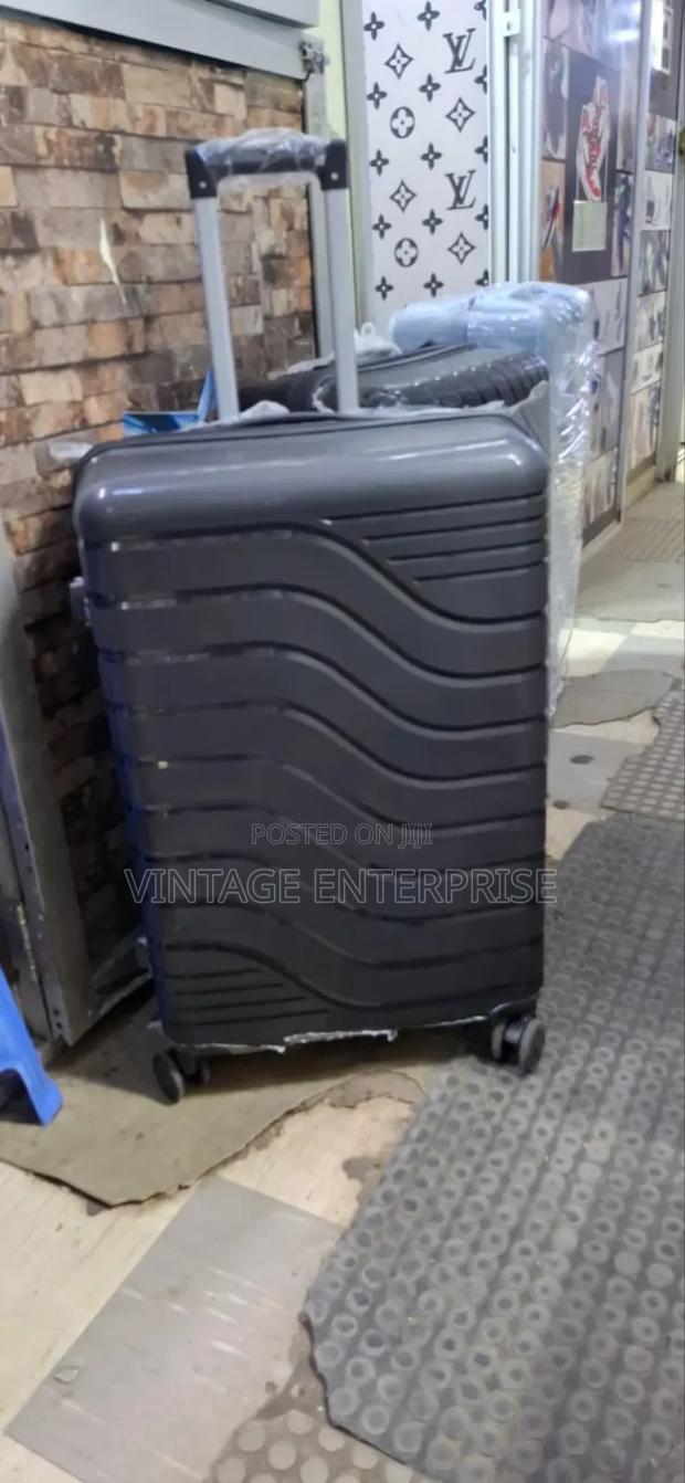 Single Unbreakable Large Rubber Suitcase - thumbnail 2