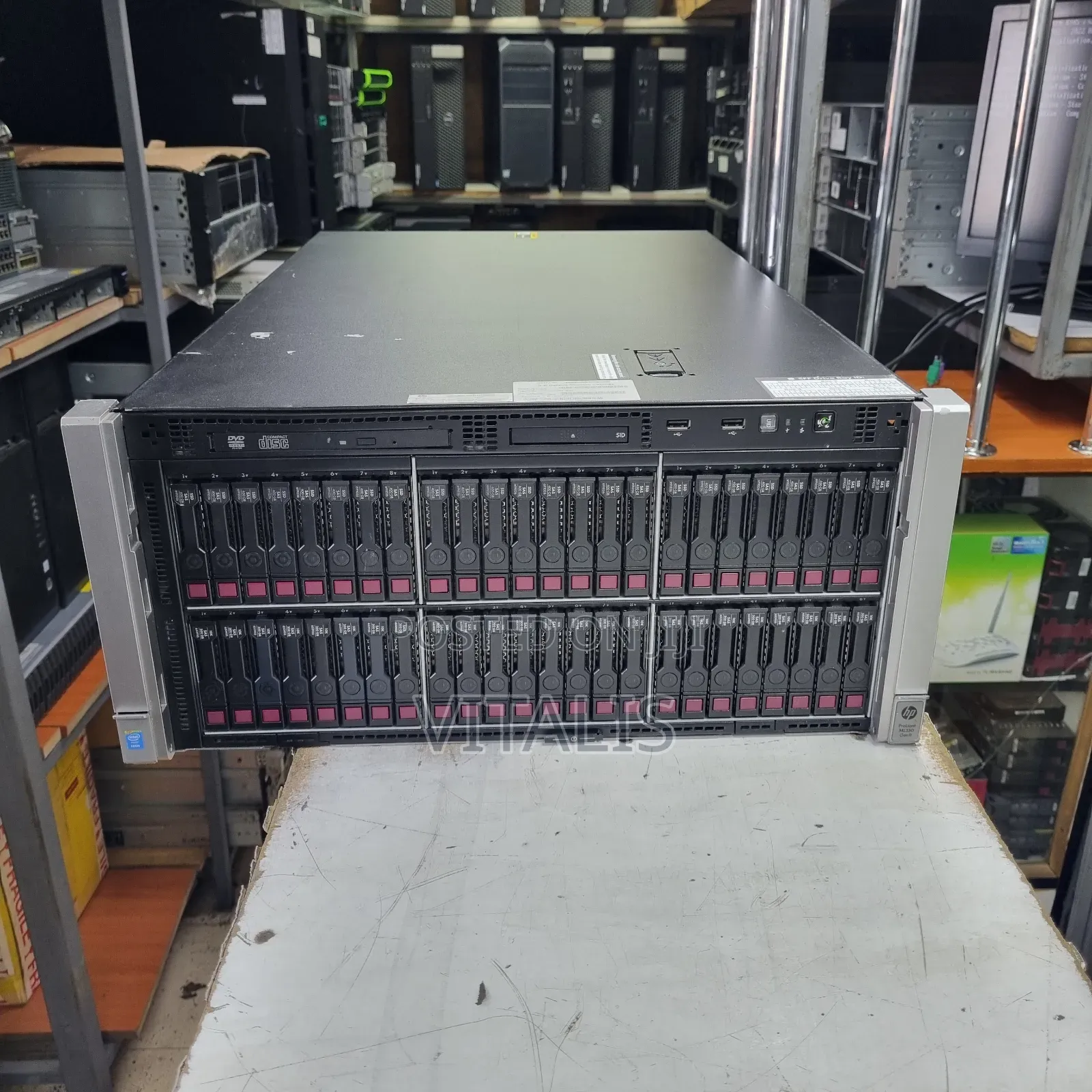 Server HP ProLiant ML 64GB Intel Xeon HDD+SSD 3T