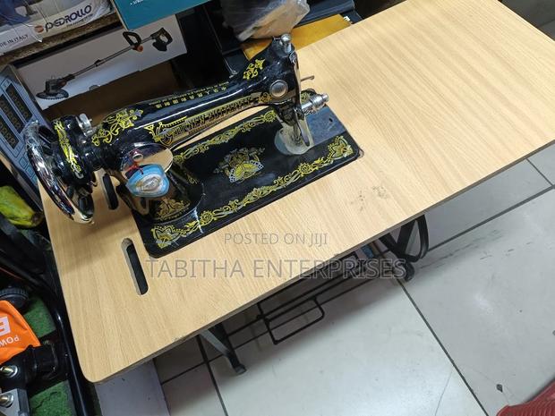 Industrial Sewing Machine /Table