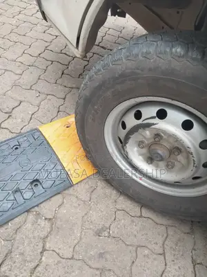 Rubber Speed Bump/Speed Table 