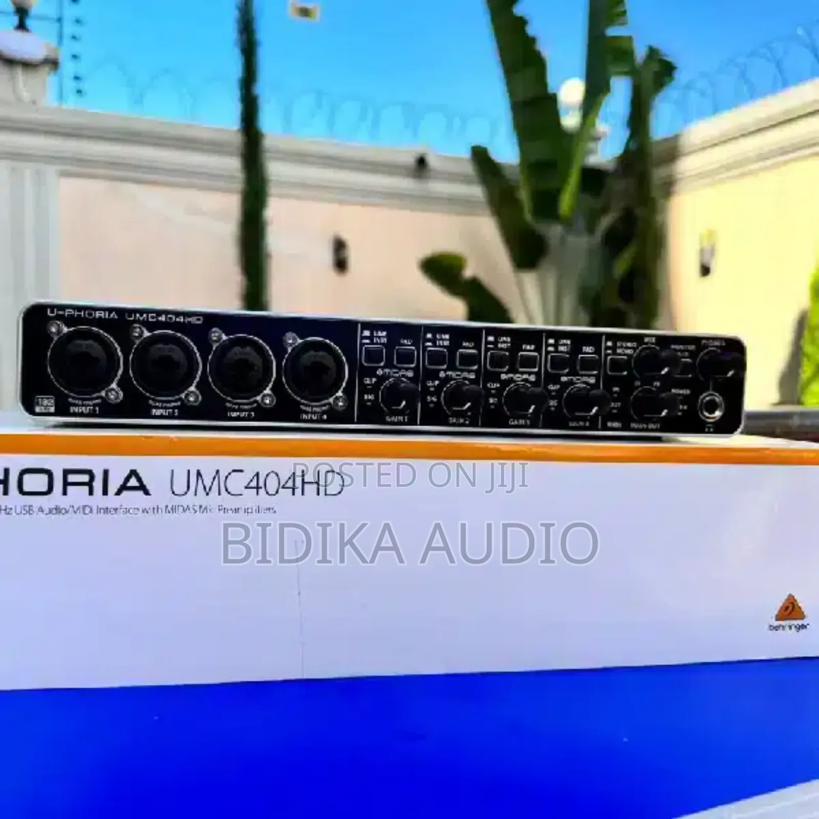 Behringer U-Phoria Umc404hd