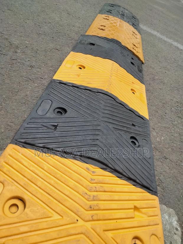 Rubber Speed Bumps/Judder Bars - thumbnail 3